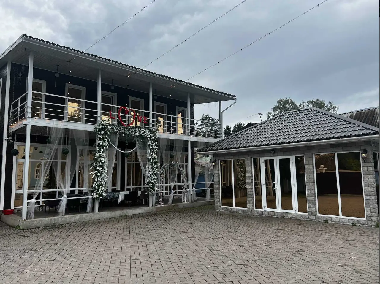 Песочный: House in Dibun