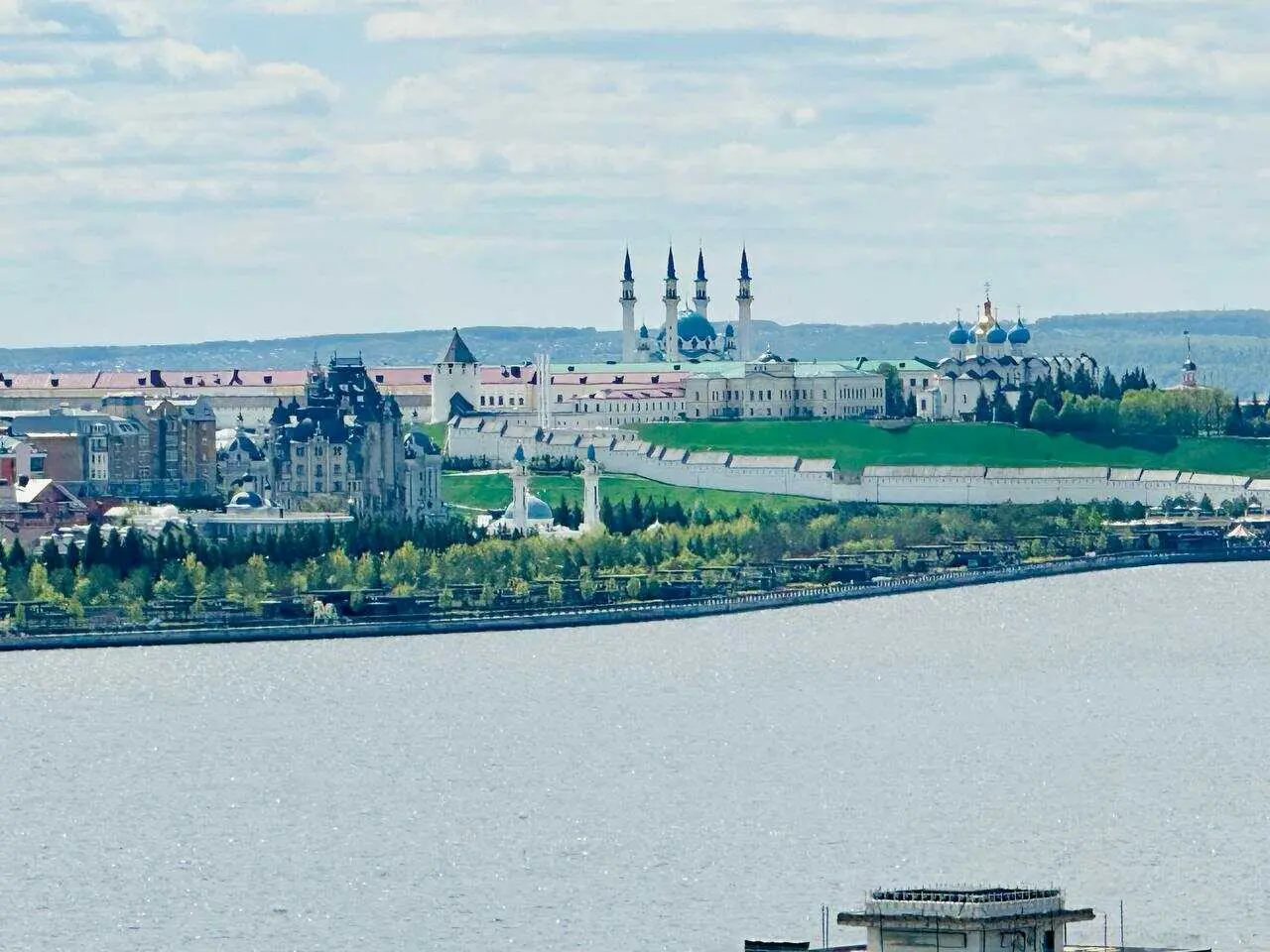 Казань: Happy Serenity Видовая квартира в доме безнес-класса