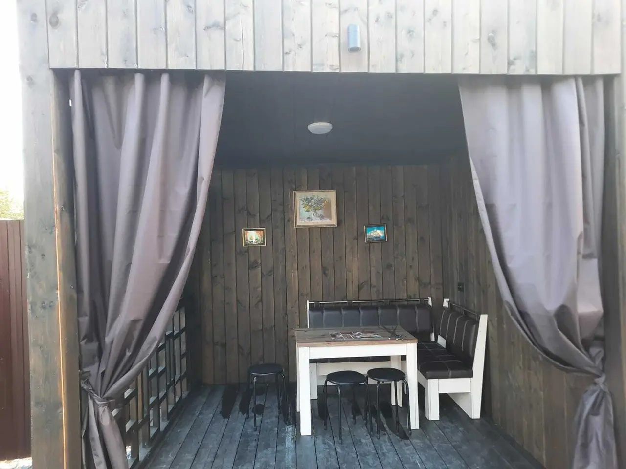 Екатеринбург: Домик у Кедра