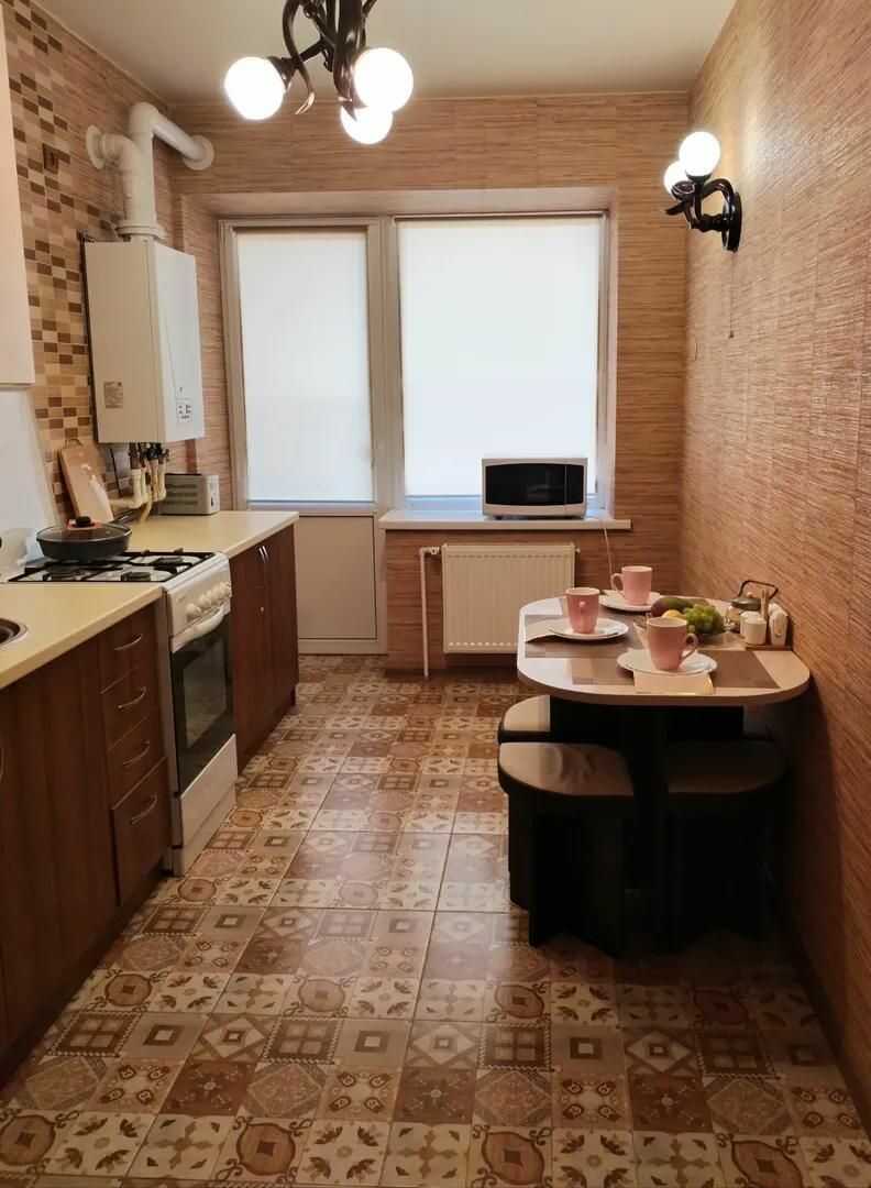 Таганрог: Уютная квартира на Котлостроительной