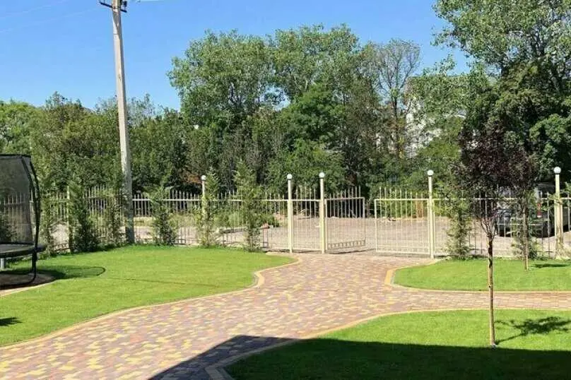 Судак: Отель "Каштан"