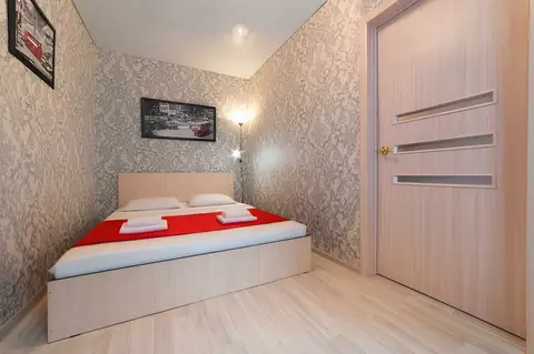 2-к квартира в Центре Челябинска (Институт Культуры, Парк Пушкина, ДК ЖД) — фото 1
