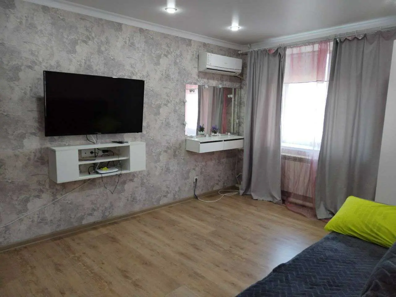 Крымск: Крымск-Апарт на Курганная 1Б