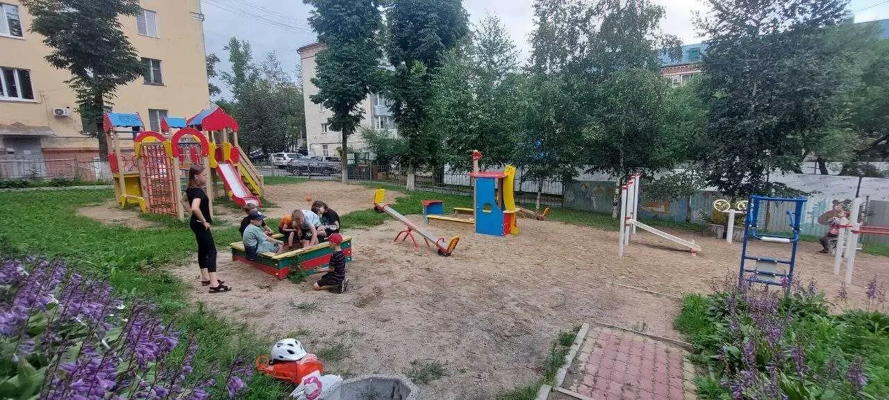 Хабаровск: Двухкомнатная квартира на Серышева