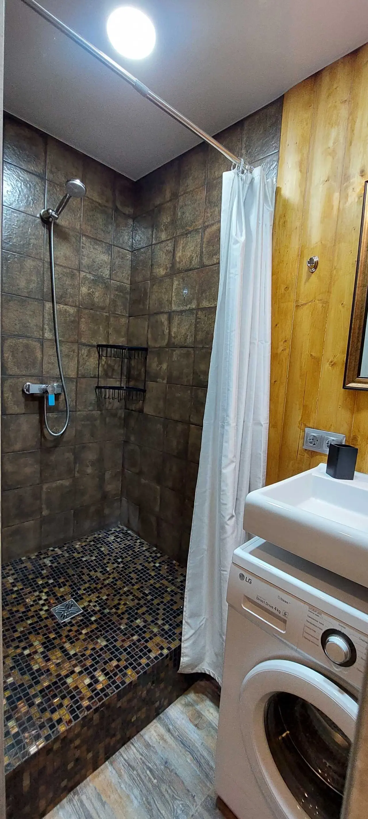 Хабаровск: Квартира-студия,25м²,1/2эт.