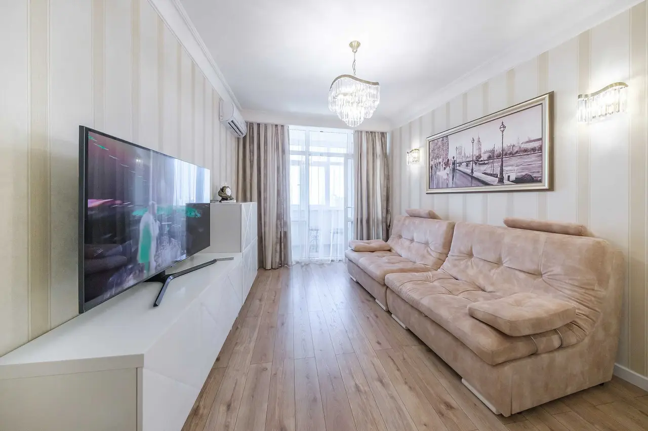 Сочи: 2ккв новая квартира, 17 этаж. 400м до моря, ЖК Москва, 023