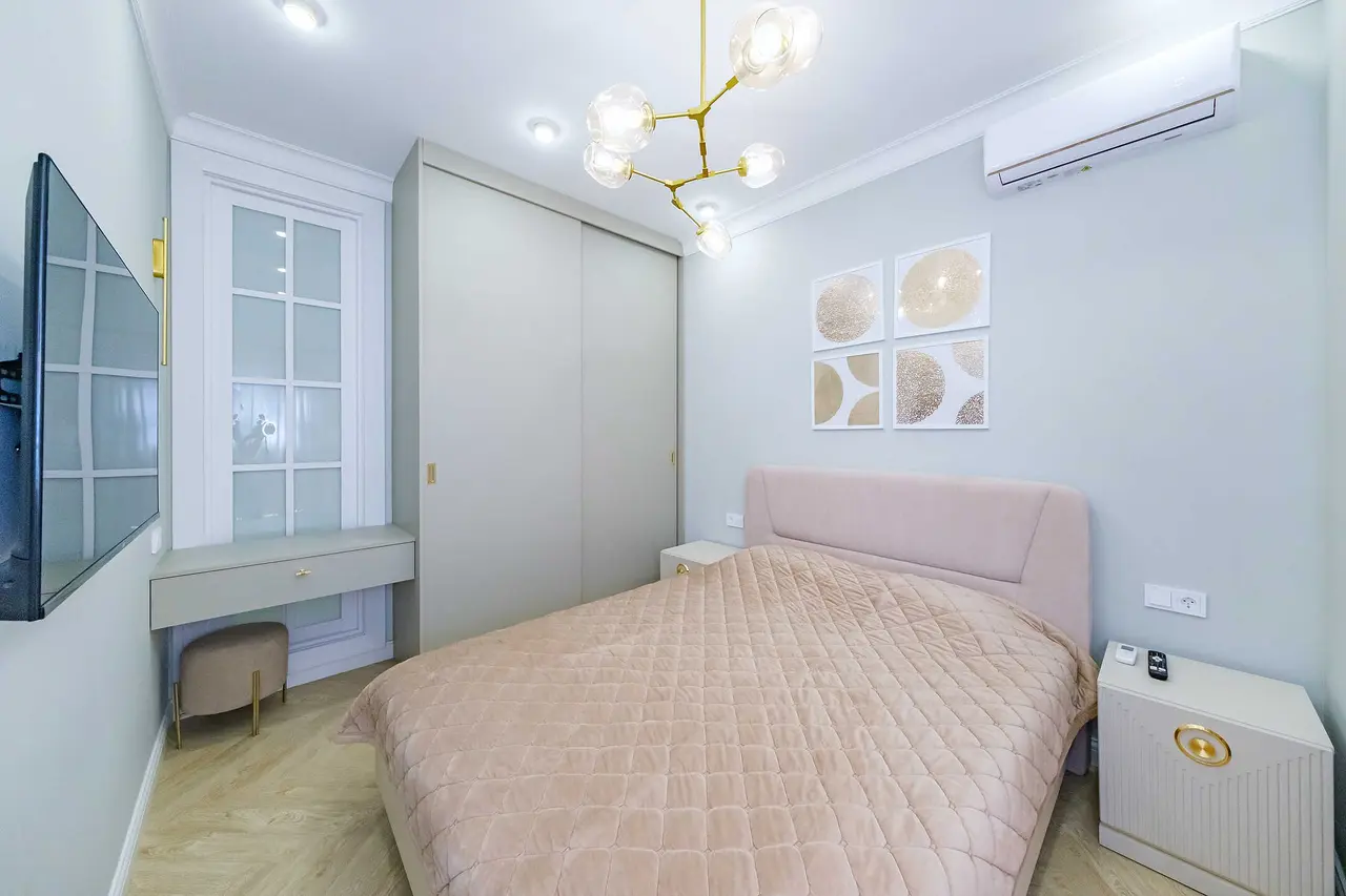Сочи: 3ккв новый ремонт, 200м до моря ,центр 026