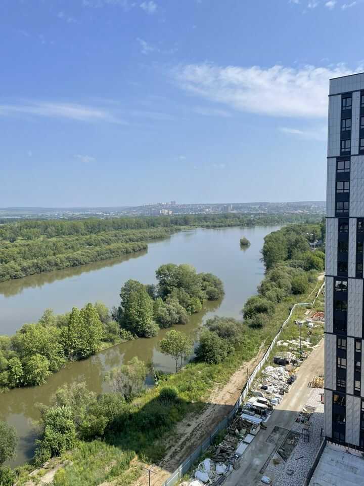 Иркутск: Квартира-студия на Набережной