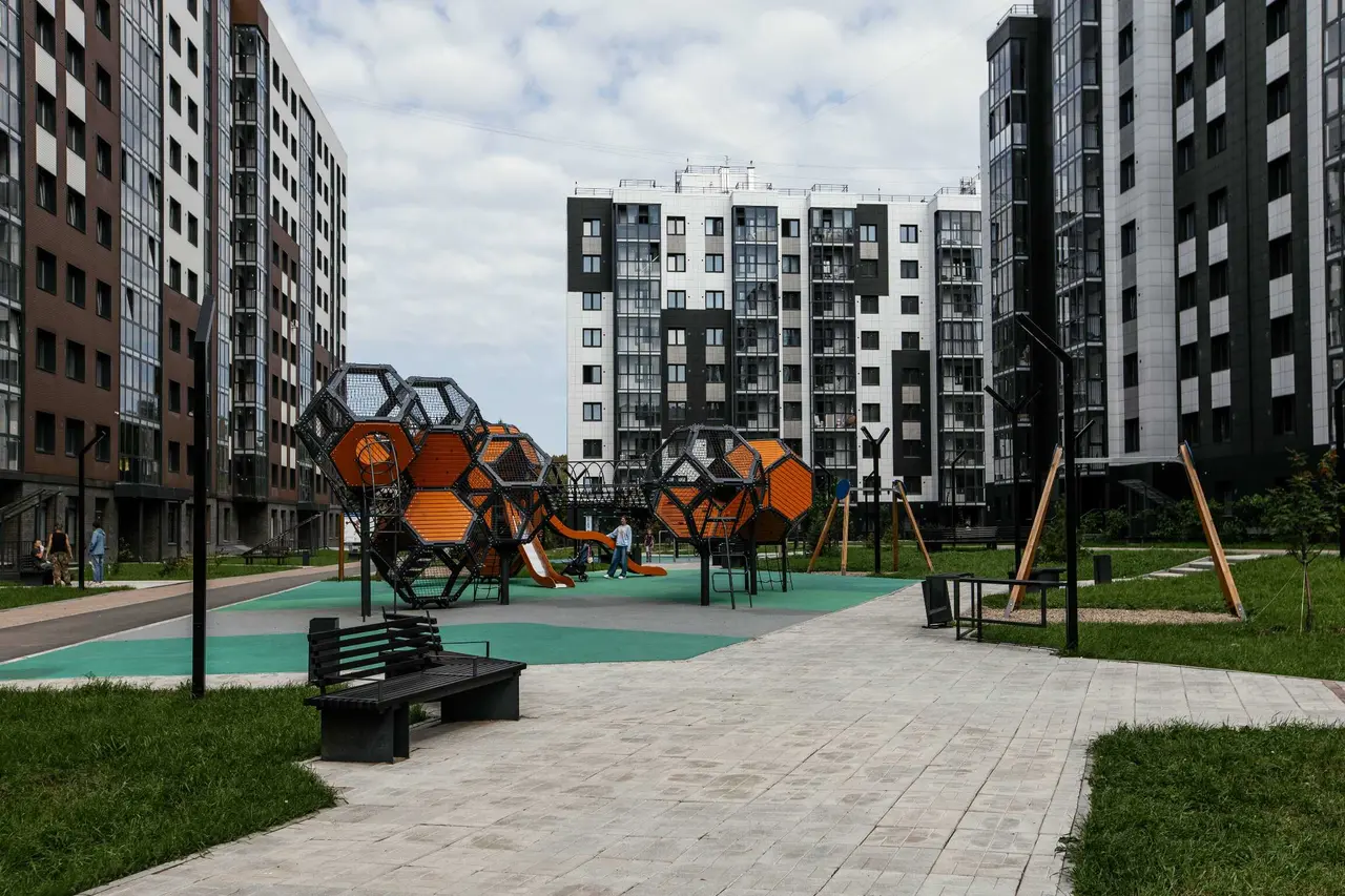 Иркутск: Sweet Home на территории Гусарская 5