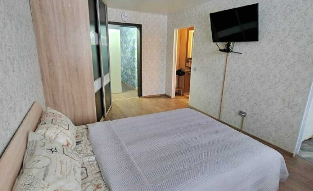 Ярославль: Двухкомнатная квартира на пр. Дзержинского, д. 40