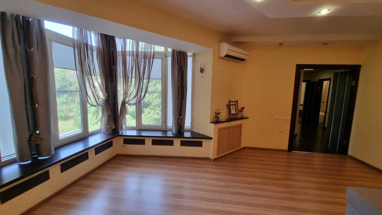 Пятигорск: Квартира Трехкомнатная в центре Ромашки