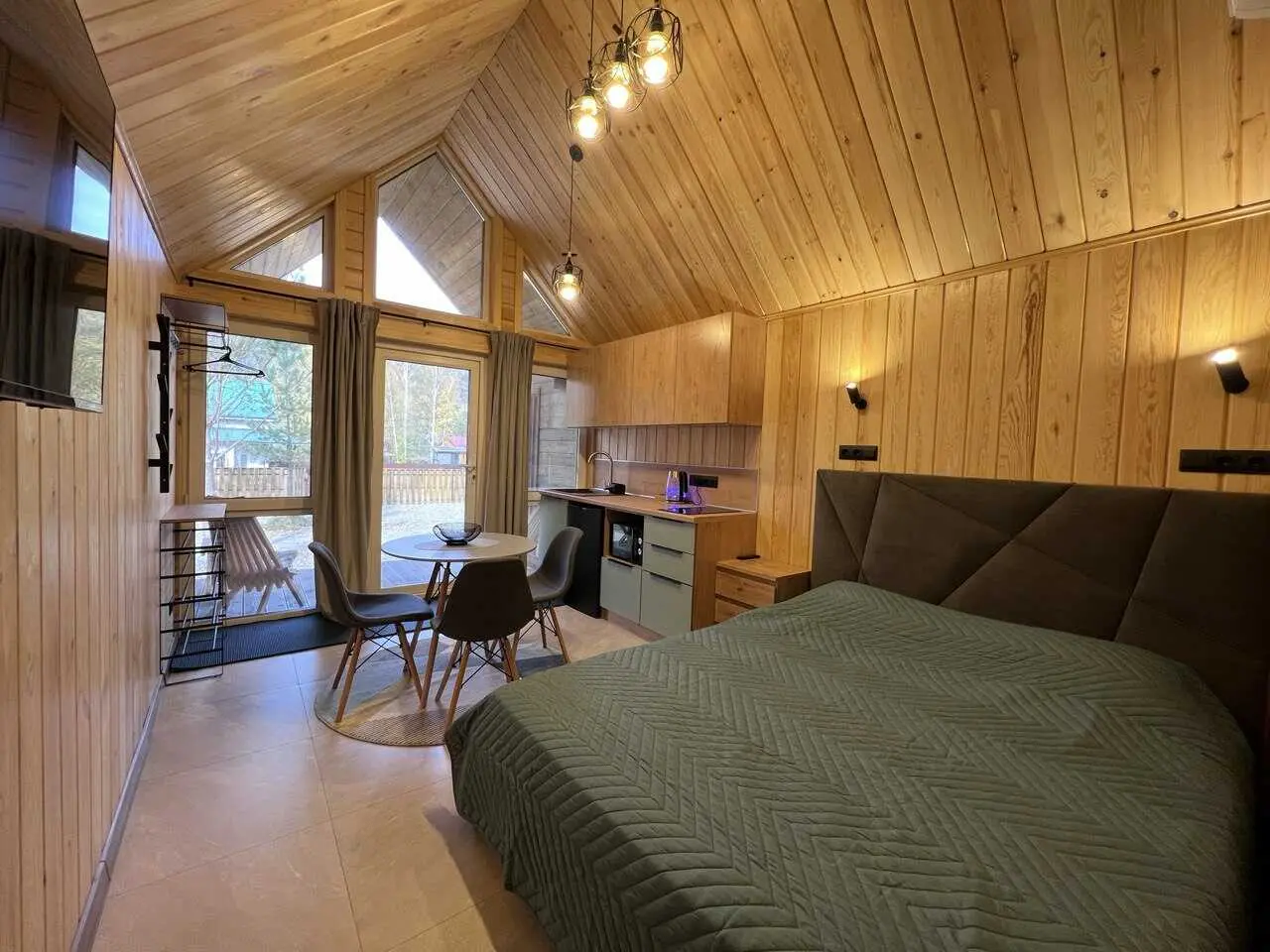 Турбаза Юность: “GEDEON HOUSE” 20"