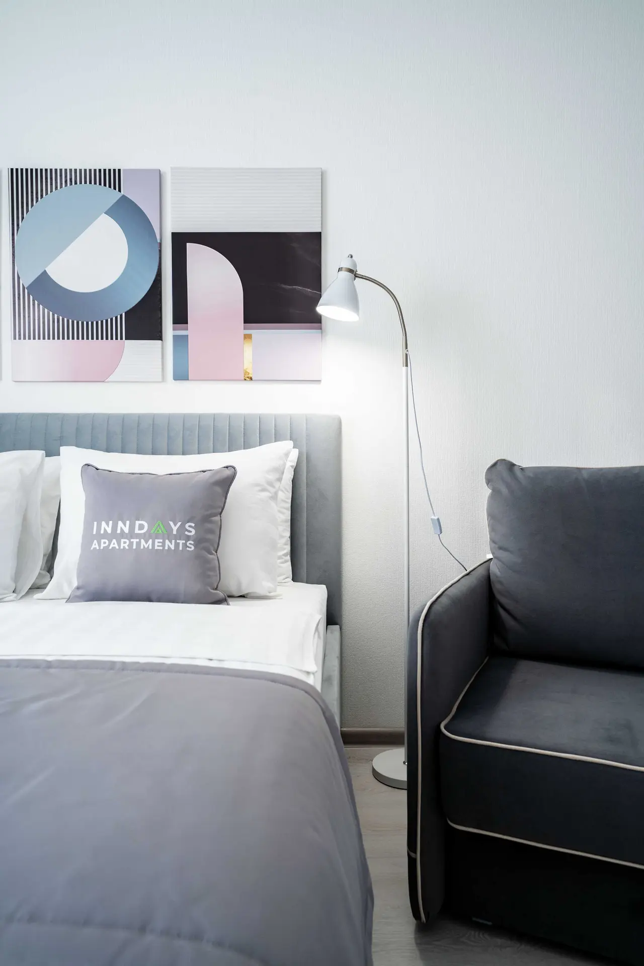 Санкт-Петербург: Inndays Apartments Авиаконструкторов 583