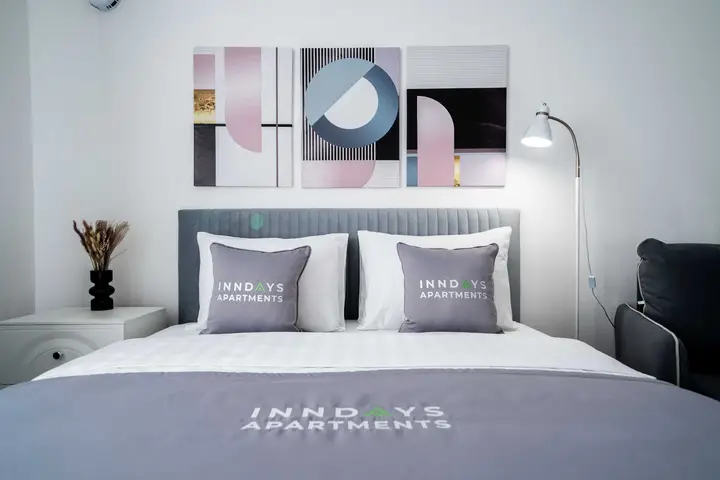 Санкт-Петербург: Inndays Apartments Авиаконструкторов 583