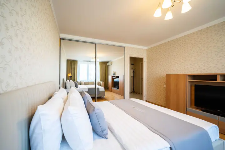 Санкт-Петербург: Inndays Apartments Кораблестроителей 30-70