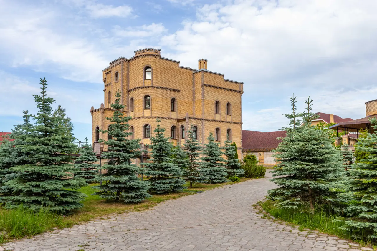 Ломоносов: Villa Zamok