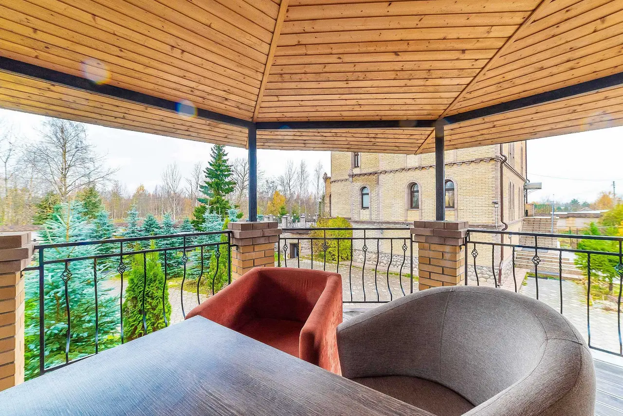Ломоносов: Villa Zamok