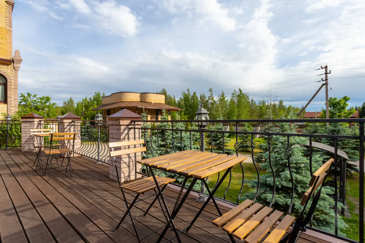 Ломоносов: Villa Zamok