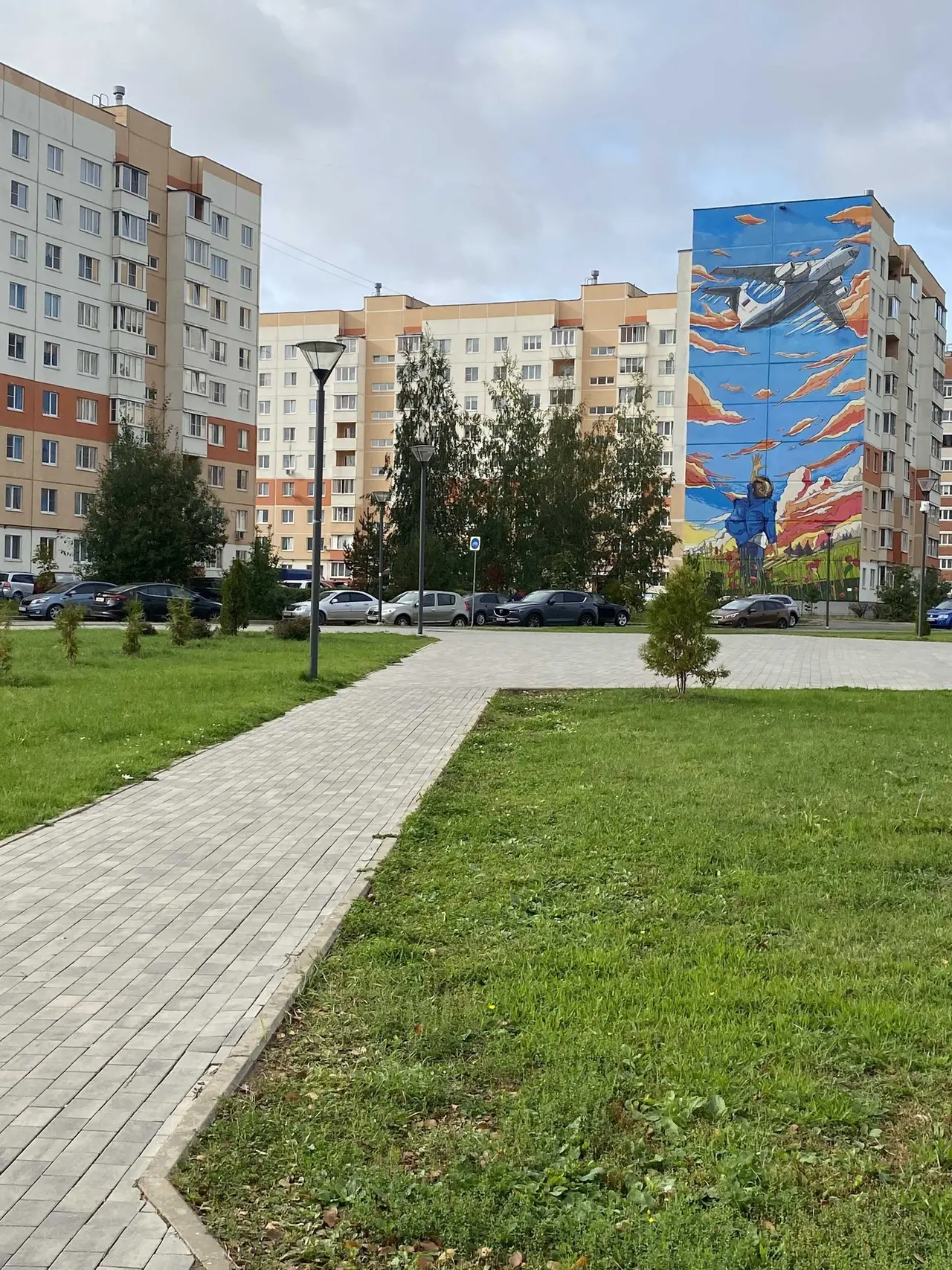 Великий Новгород: Апартаменты на Космонавтов, 36