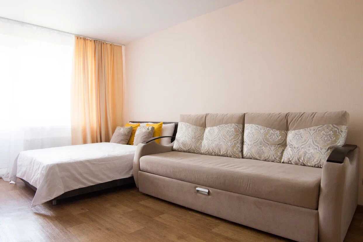 Нижний Новгород: Апартаменты на Углова