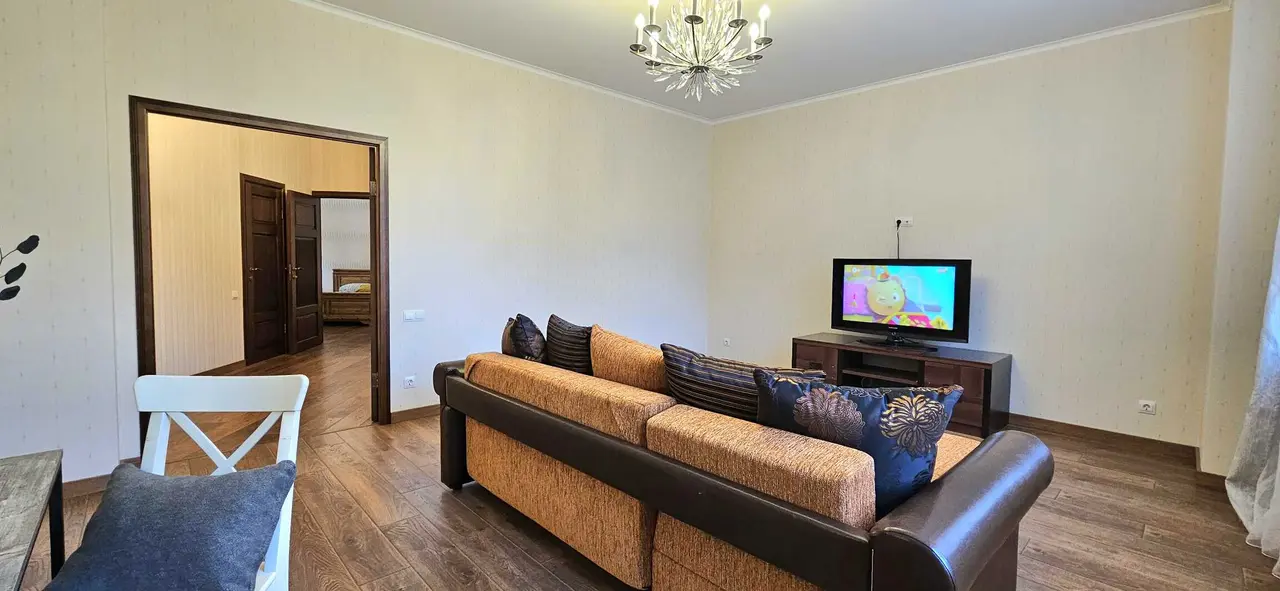 Казань: Простор&Уют в центре, рядом с Кремлёвской Набережной - от Urban Apartments