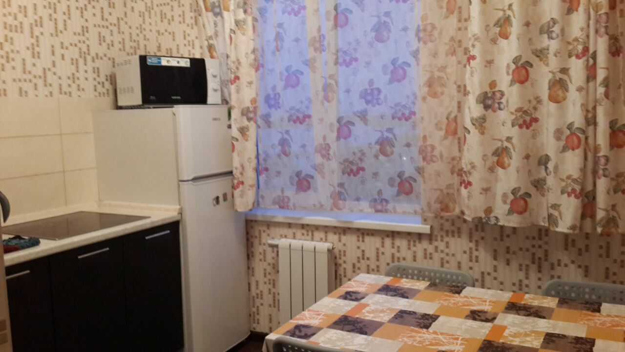 Екатеринбург: 2 км. квартира у аквапарка