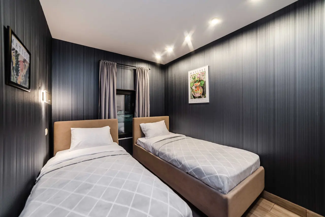 посёлок Анашкино: База отдыха URoom Барн 1