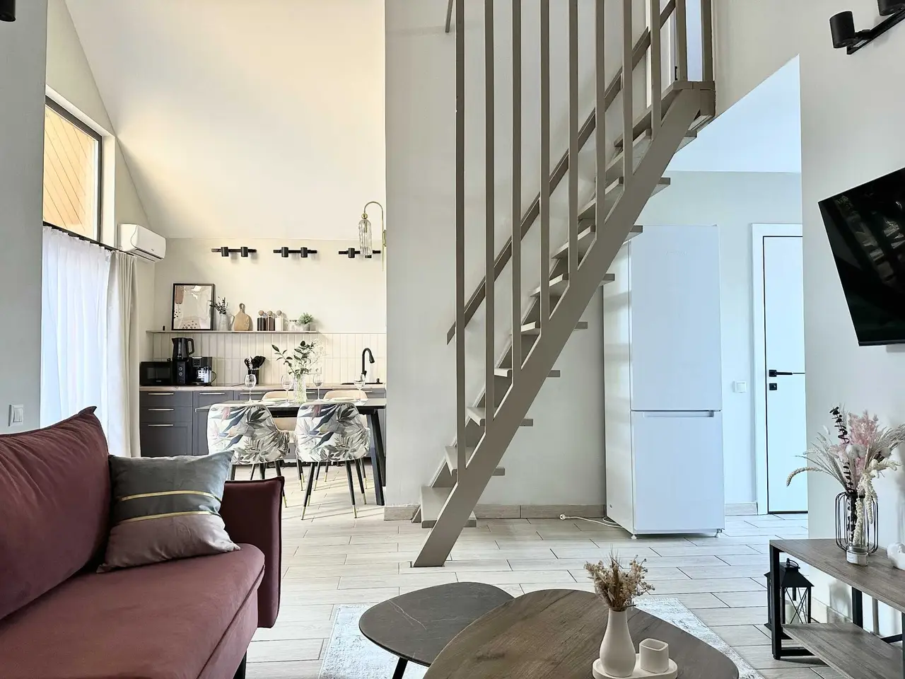 посёлок Анашкино: База отдыха URoom Барн 2