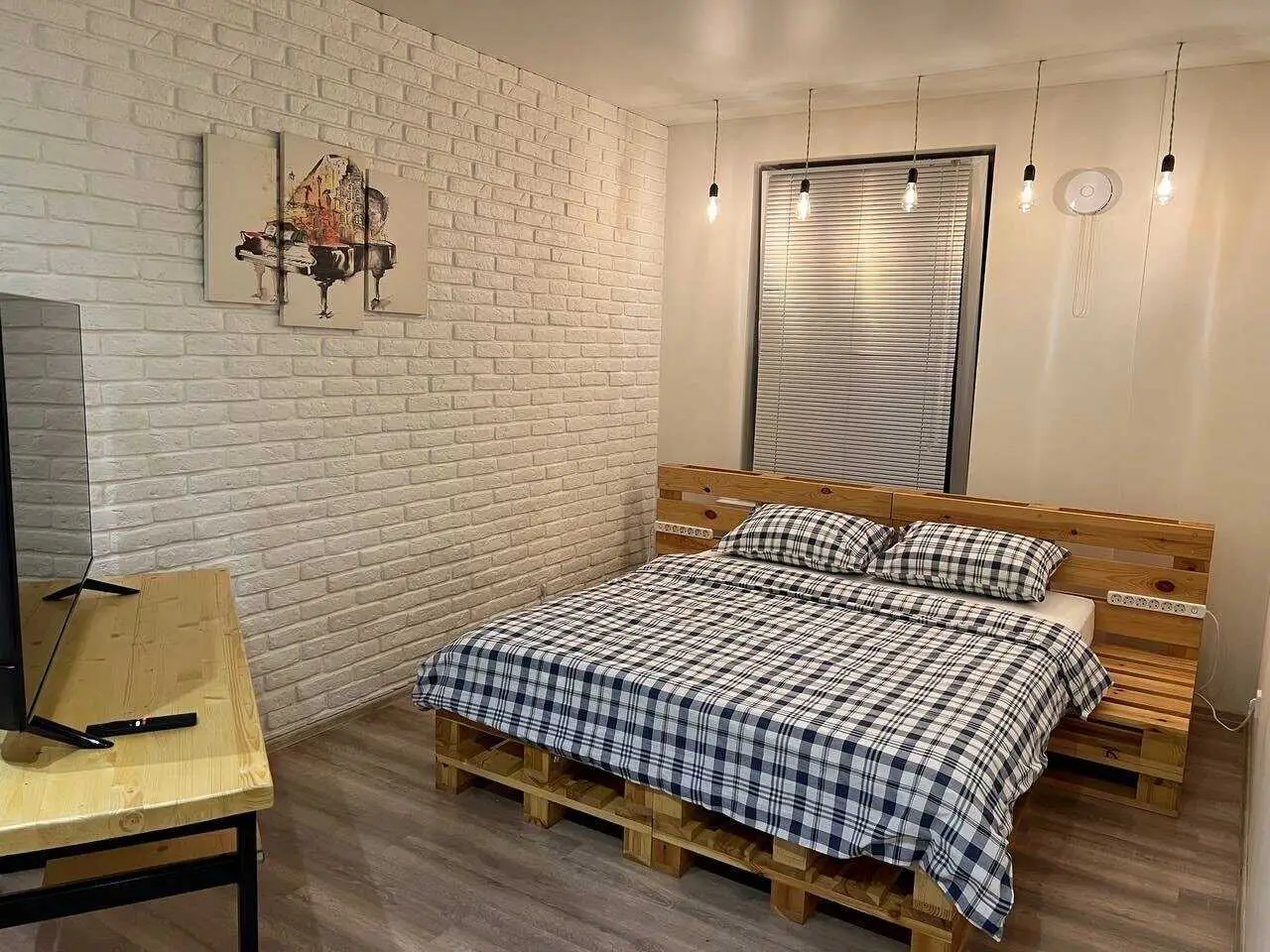 Новосибирск: Стильные апартаменты KLAS HOME Ясный Берег