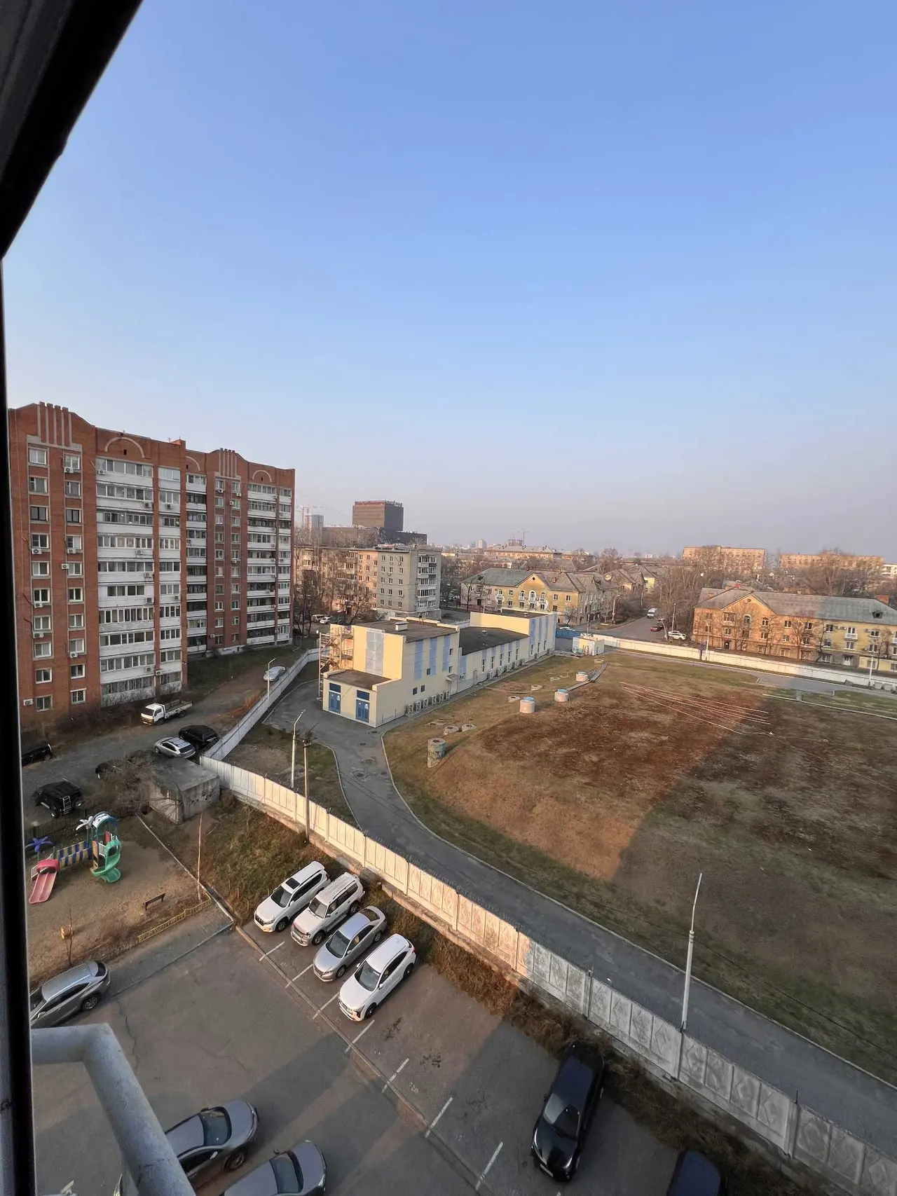 Хабаровск: Улучшенные Трехкомнатные апартаменты в центре города
