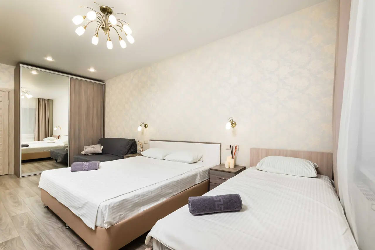 Казань: Семиместная студия рядом с ТЦ "KazanMall" - от Urban Apartments