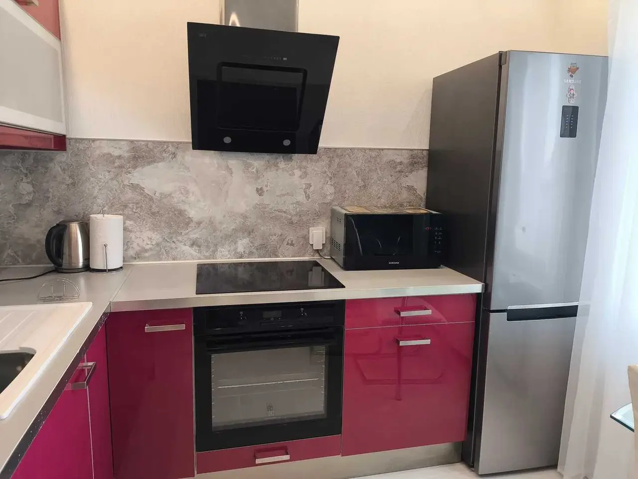 Петрозаводск: Современная квартира с видом на озеро