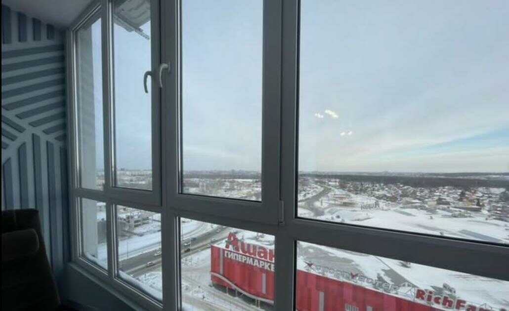 Барнаул: Апартаменты на Власихиснкой 65А,к.2