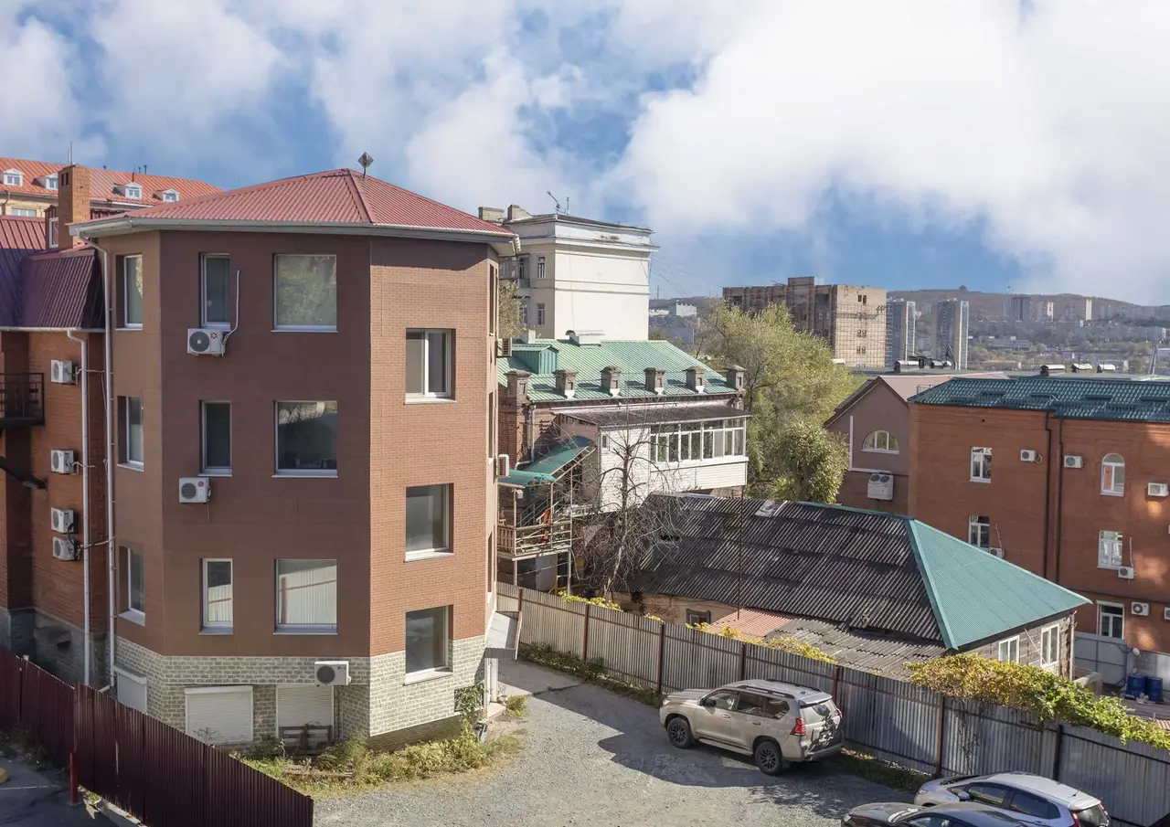 Владивосток: Vlad apartments Grey Studio