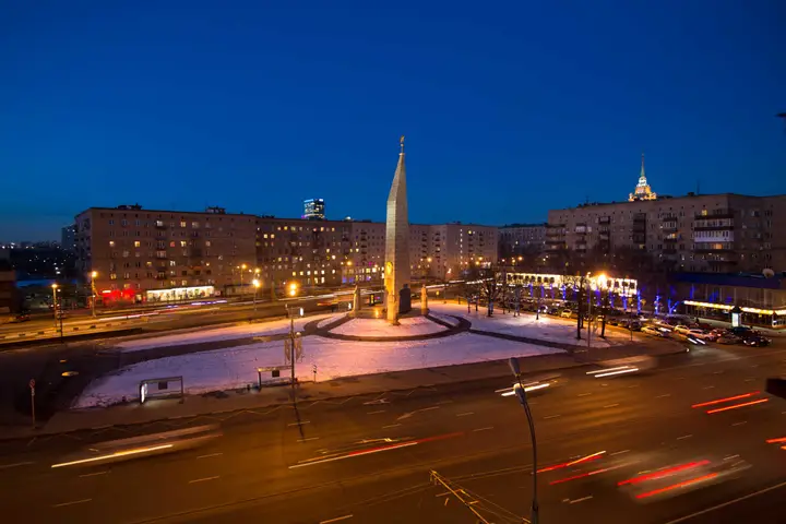 Москва: Трёхкомнатная квартира у м. Киевская