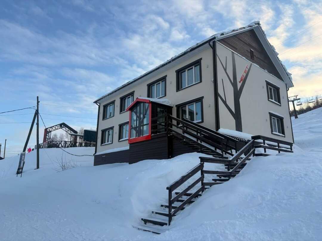 carousel image 0
