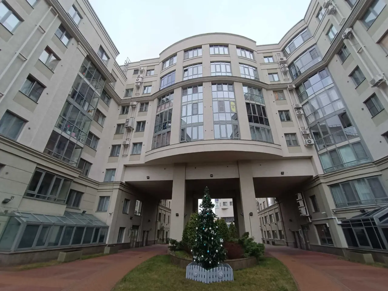 Санкт-Петербург: Дом Благородных Семейств