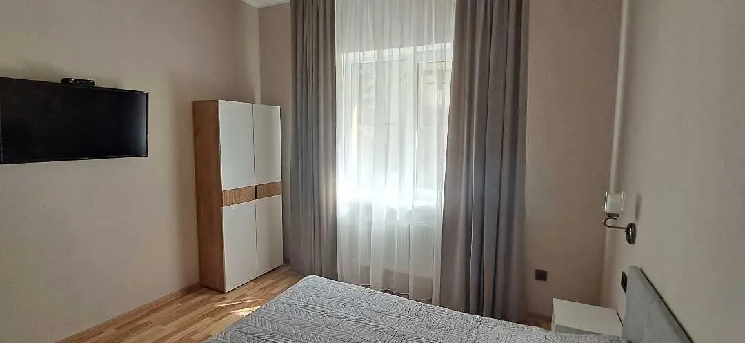Домбай: Legenda Home