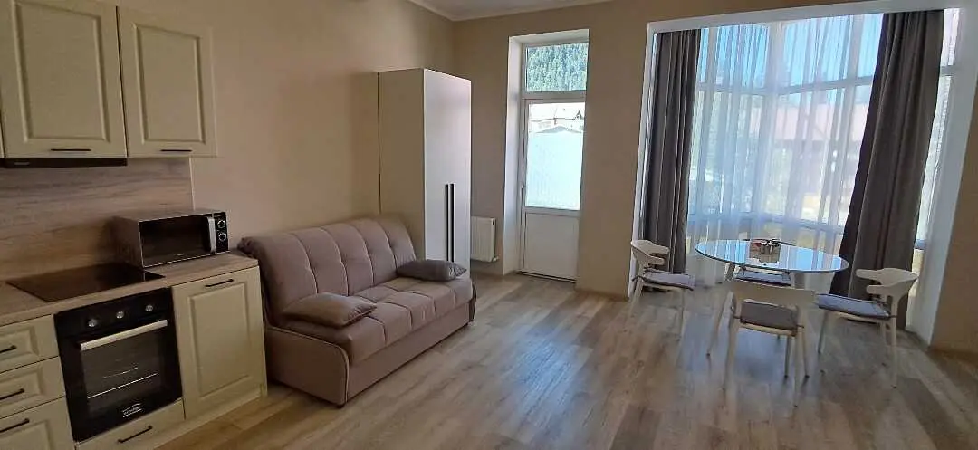 Домбай: Legenda Home