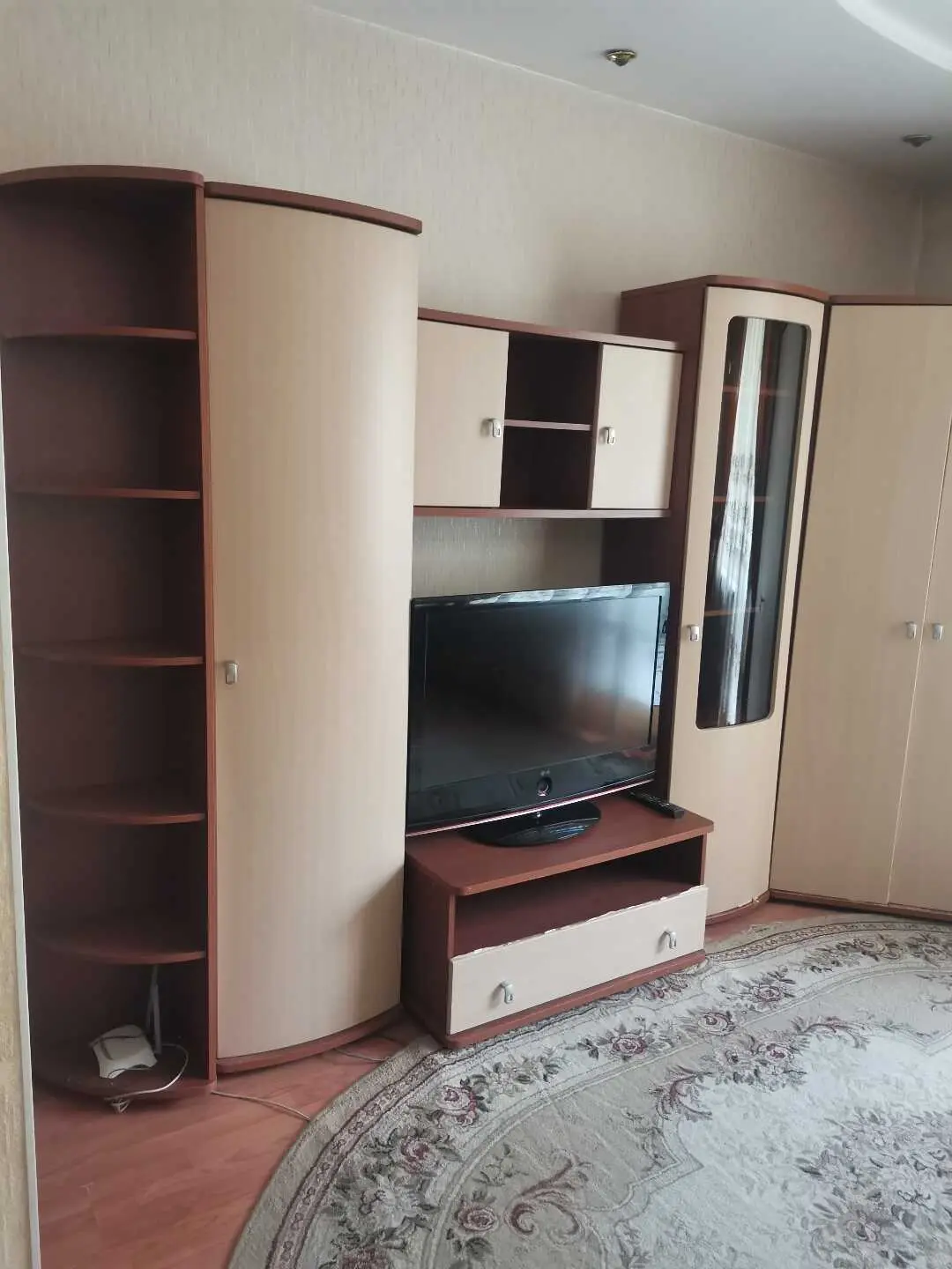 Томск: трехкомнатная на Каштаке