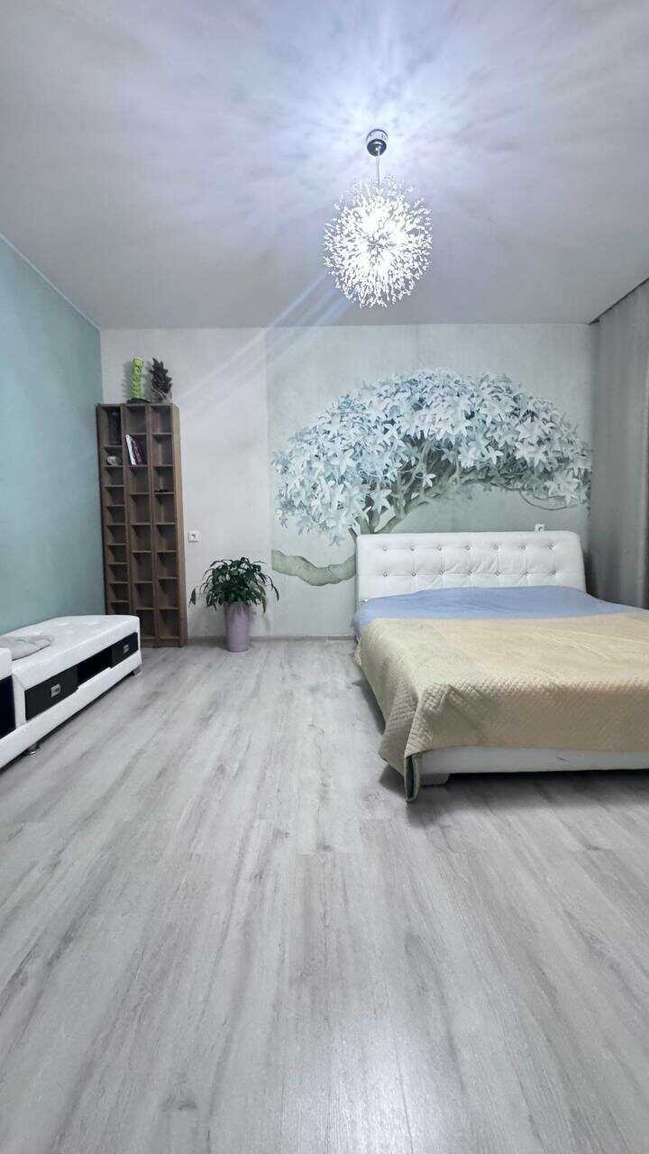 Екатеринбург: Маршала Жукова 11