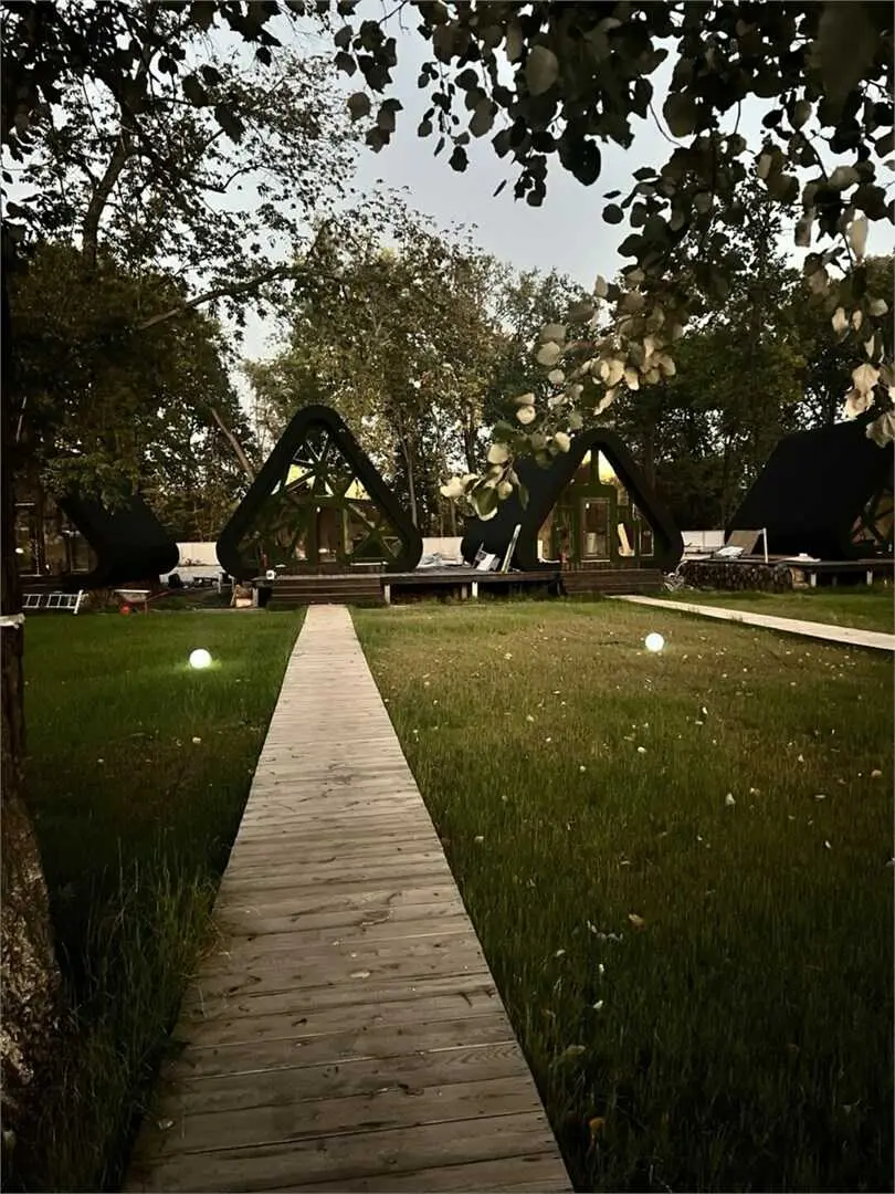 Энгельс: Турбаза "Робинзон - Eco Village"