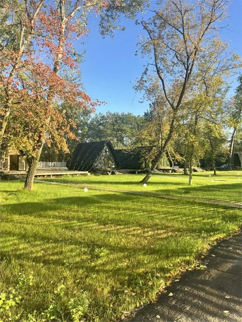 Энгельс: Турбаза "Робинзон - Eco Village"