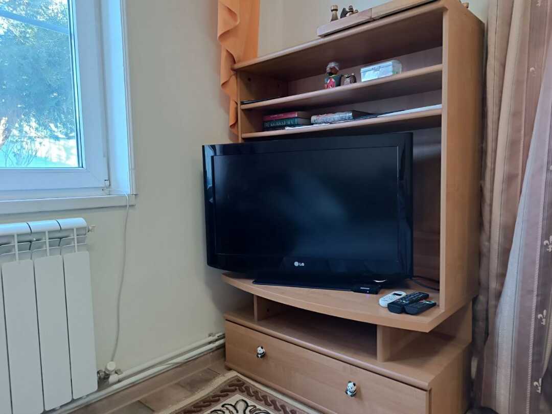 Горячий Ключ: Дом отдыха "Здравница" у реки