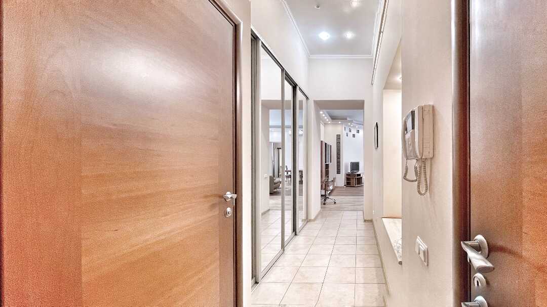 Санкт-Петербург: Апартаменты Elite Realty на Караванной 11
