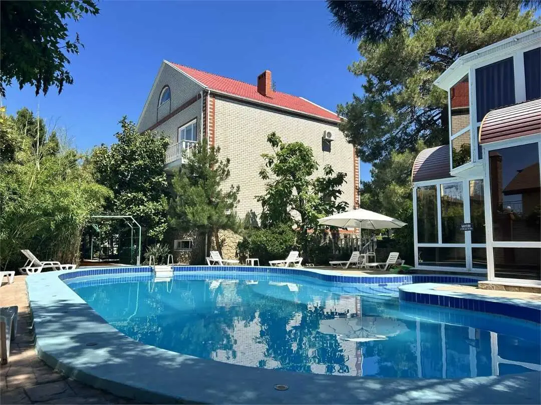 Геленджик: Маша дома