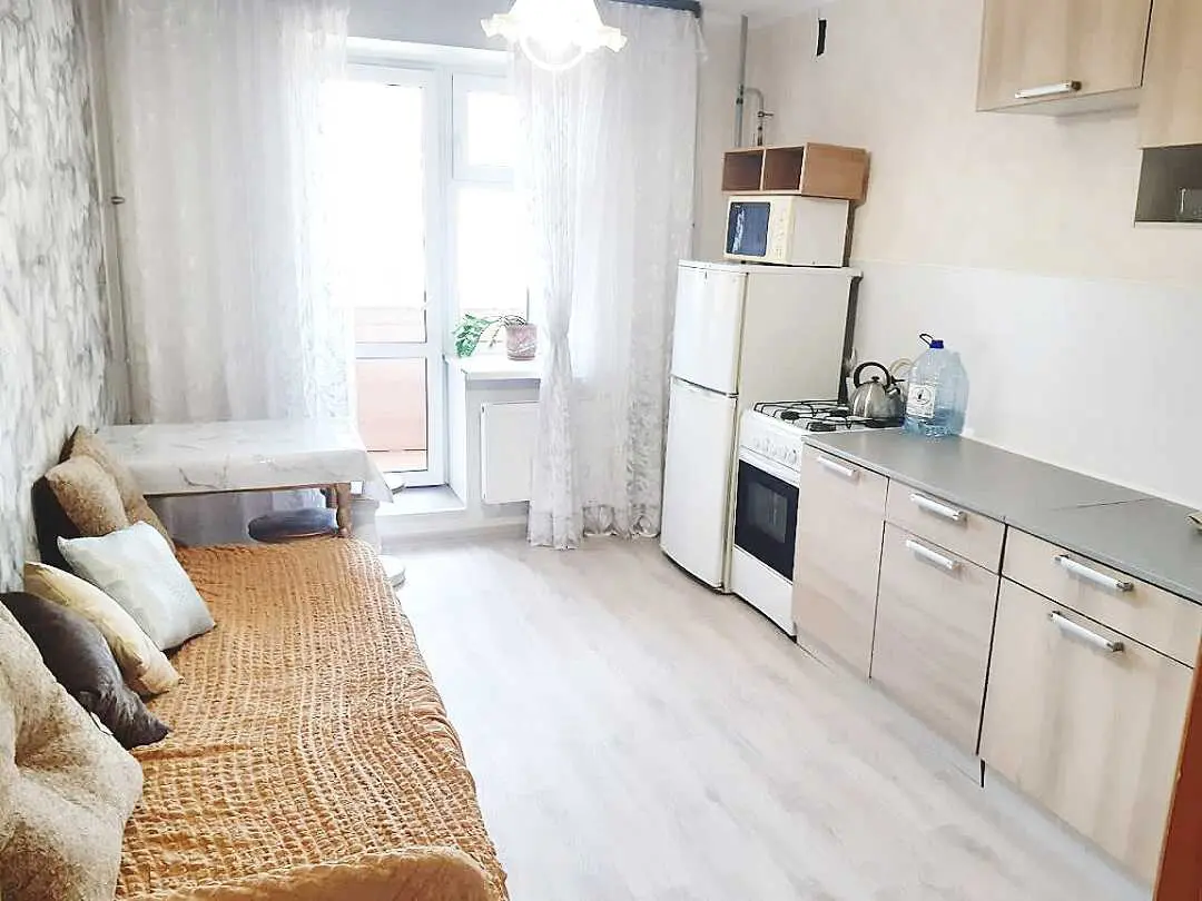 Великий Новгород: Квартира рядом с парком "Акрон"