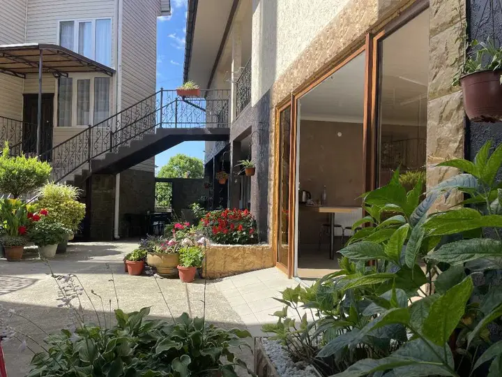 Лоо: Гостевой дом «Allegro Home»
