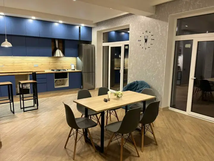 Сочи: Дом на Волковке