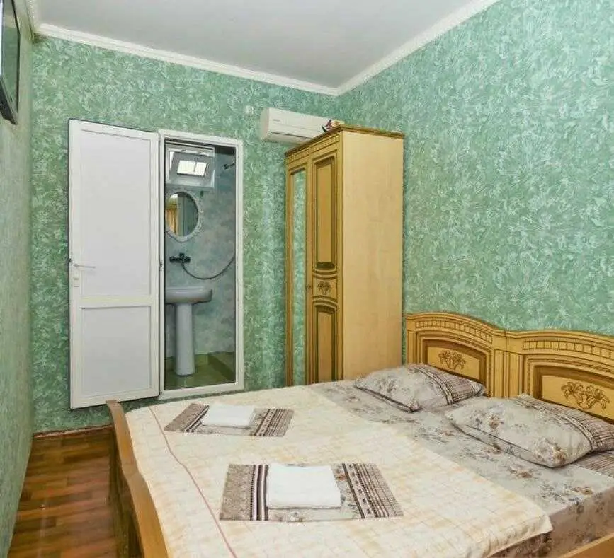 Сочи: Гостевой дом Лоос.